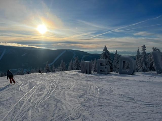 Hotel Kamenny Mlyn Strážné Esterno foto